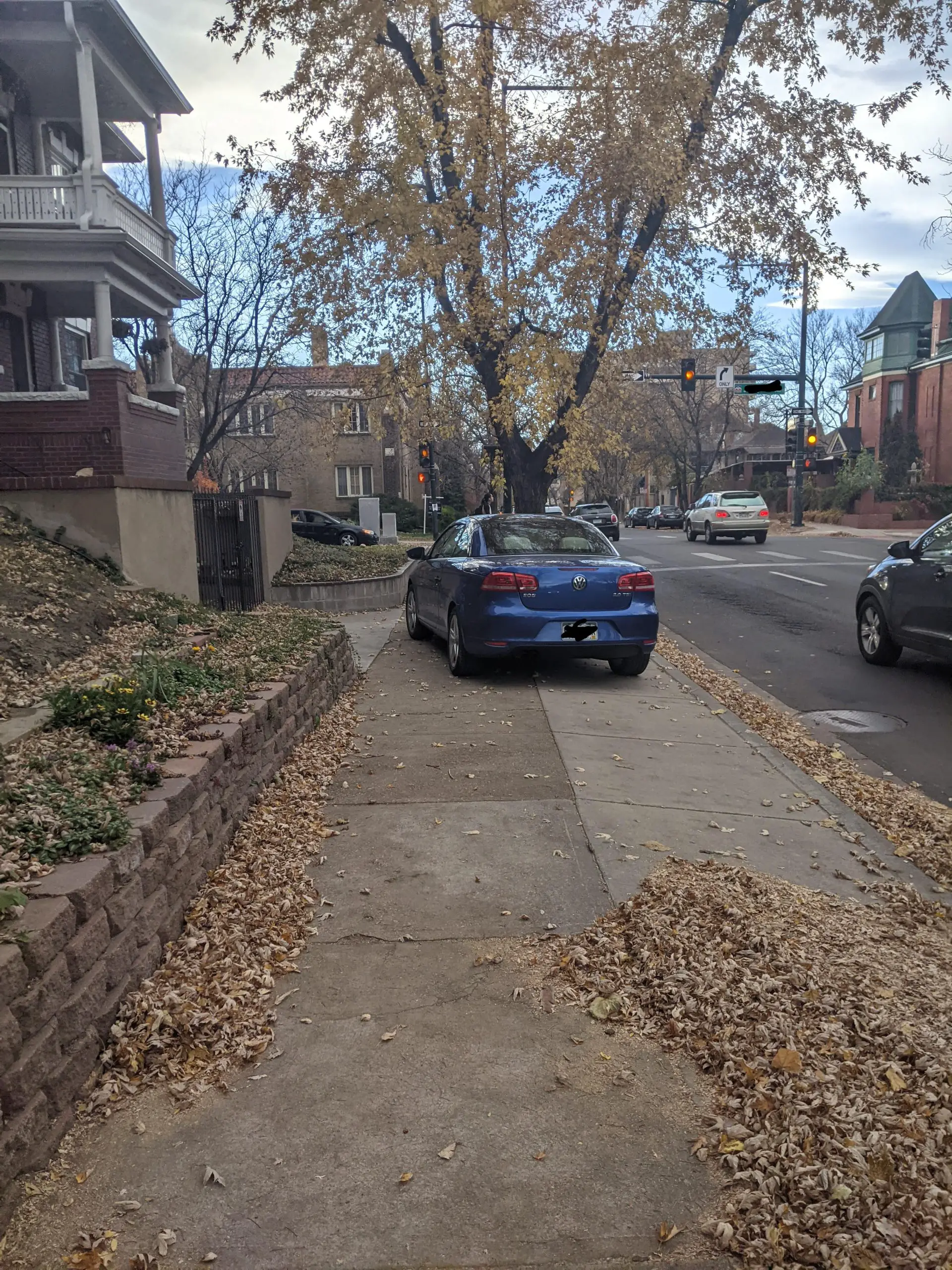 Can You Park On Sidewalk In The Front Of House