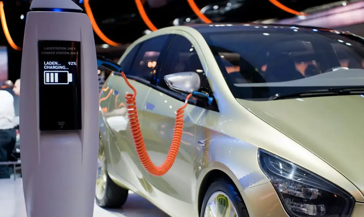 Why Can’t Electric Cars Charge Themselves