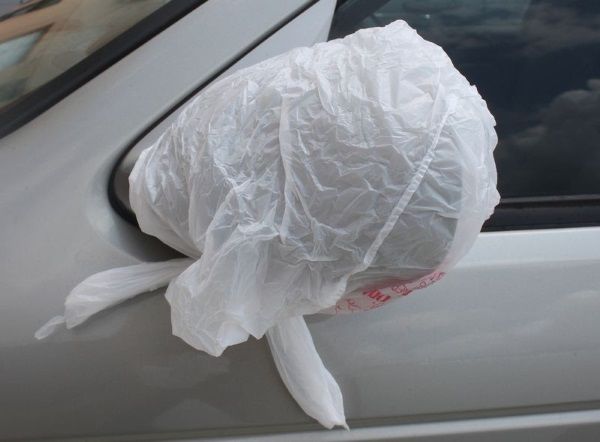 Why Put Ziplock Bag On Car Mirror