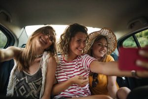 why do people take selfies in cars? – WhatinCar